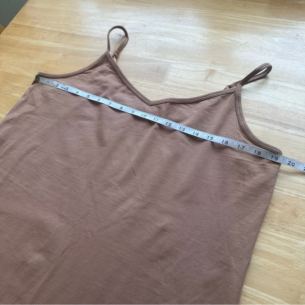 Old Navy Brown / Beige First Layer V Neck Tank Camisole Size 1X Plus Size - Picture 3 of 6